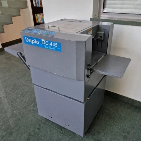  Duplo DC-445 DuCreaser automatic creaser